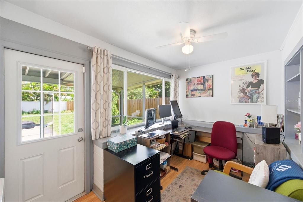 For Sale: $425,000 (2 beds, 1 baths, 1388 Square Feet)