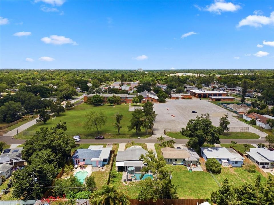 For Sale: $425,000 (2 beds, 1 baths, 1388 Square Feet)