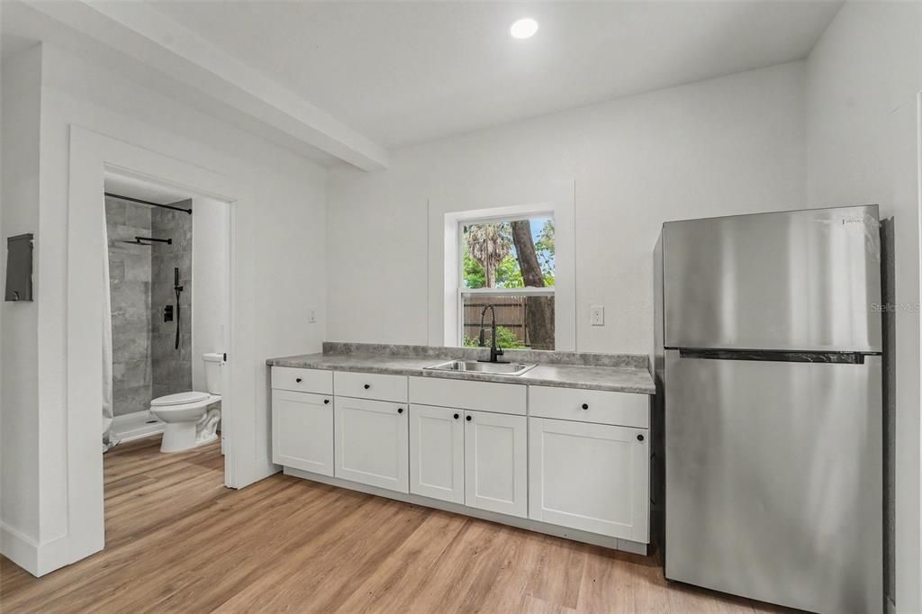 For Sale: $475,000 (4 beds, 3 baths, 1901 Square Feet)
