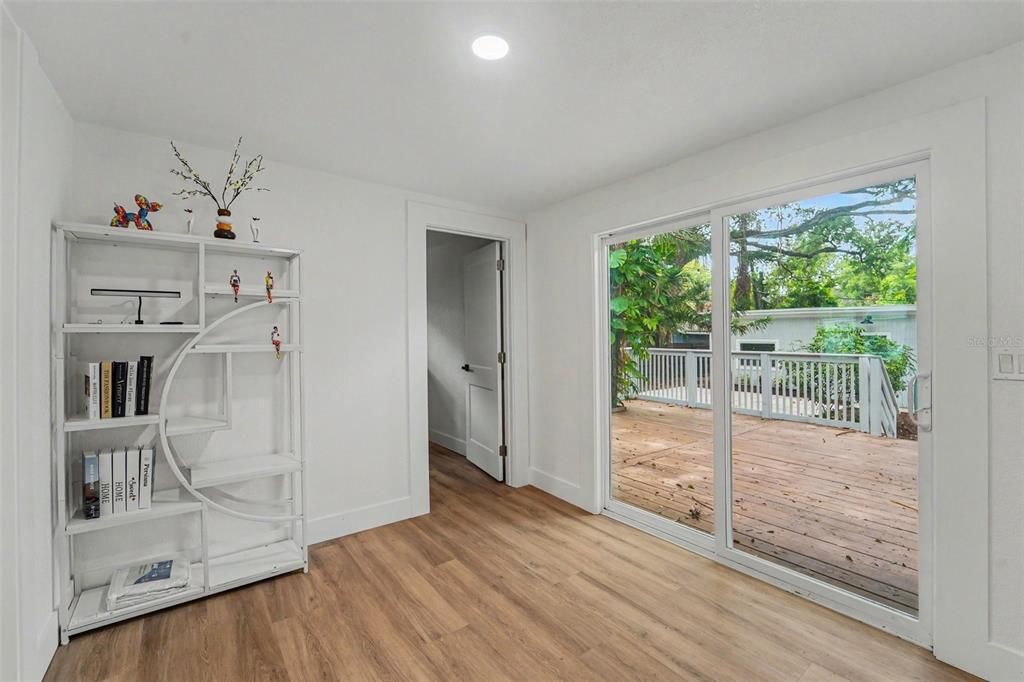 For Sale: $475,000 (4 beds, 3 baths, 1901 Square Feet)