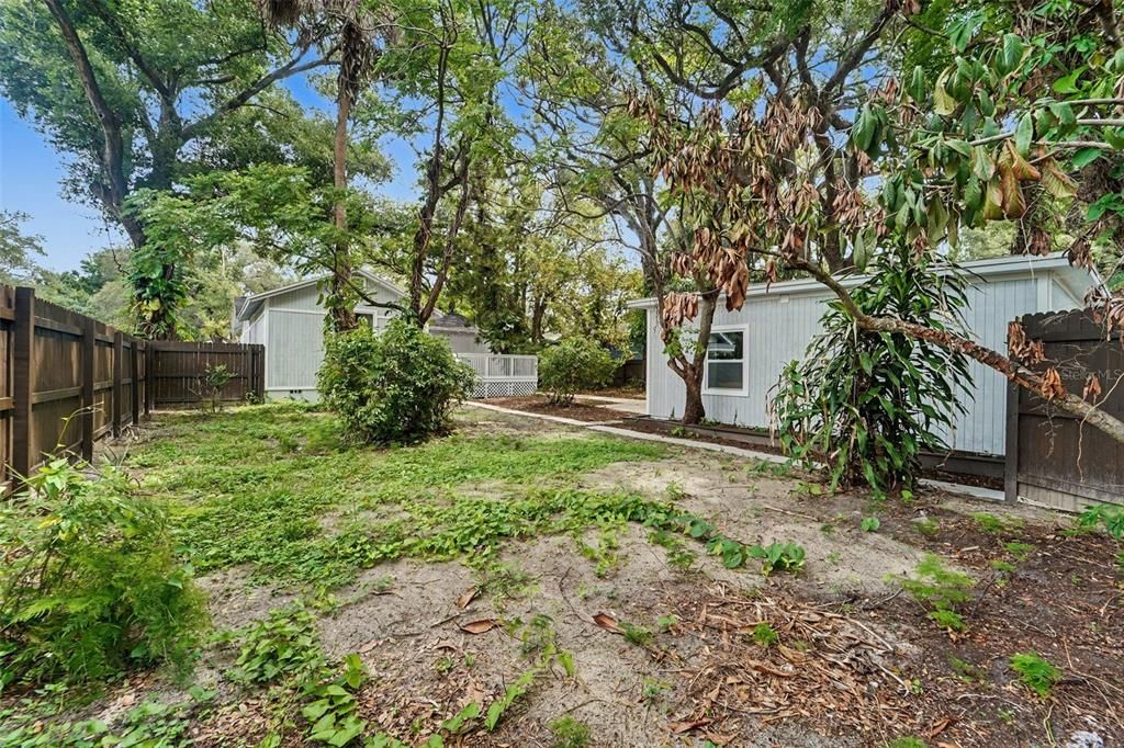 For Sale: $475,000 (4 beds, 3 baths, 1901 Square Feet)