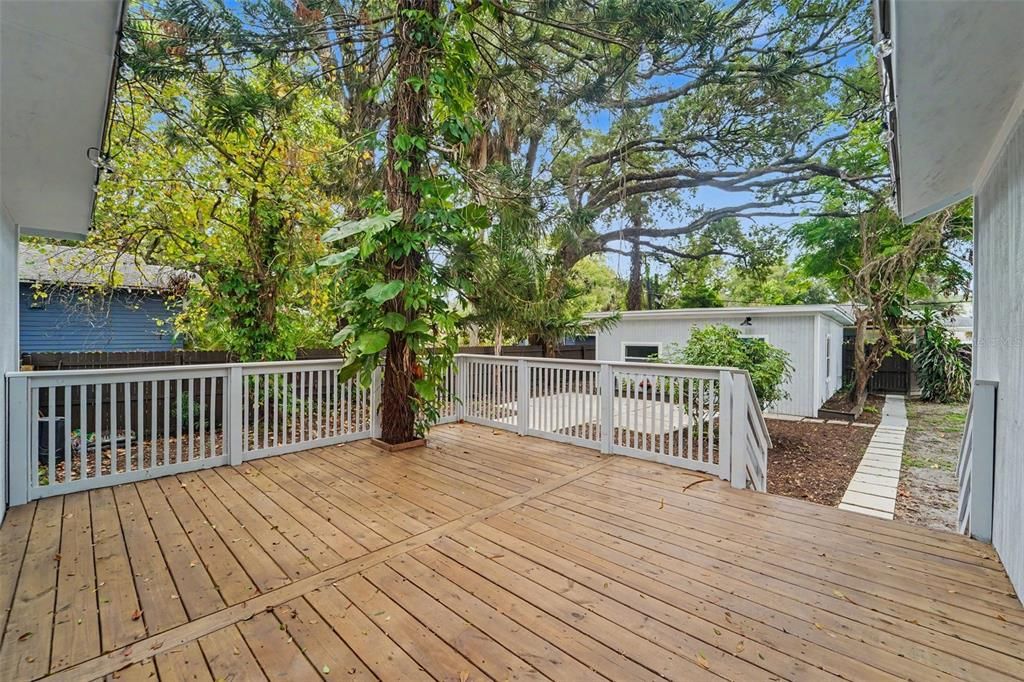 For Sale: $475,000 (4 beds, 3 baths, 1901 Square Feet)