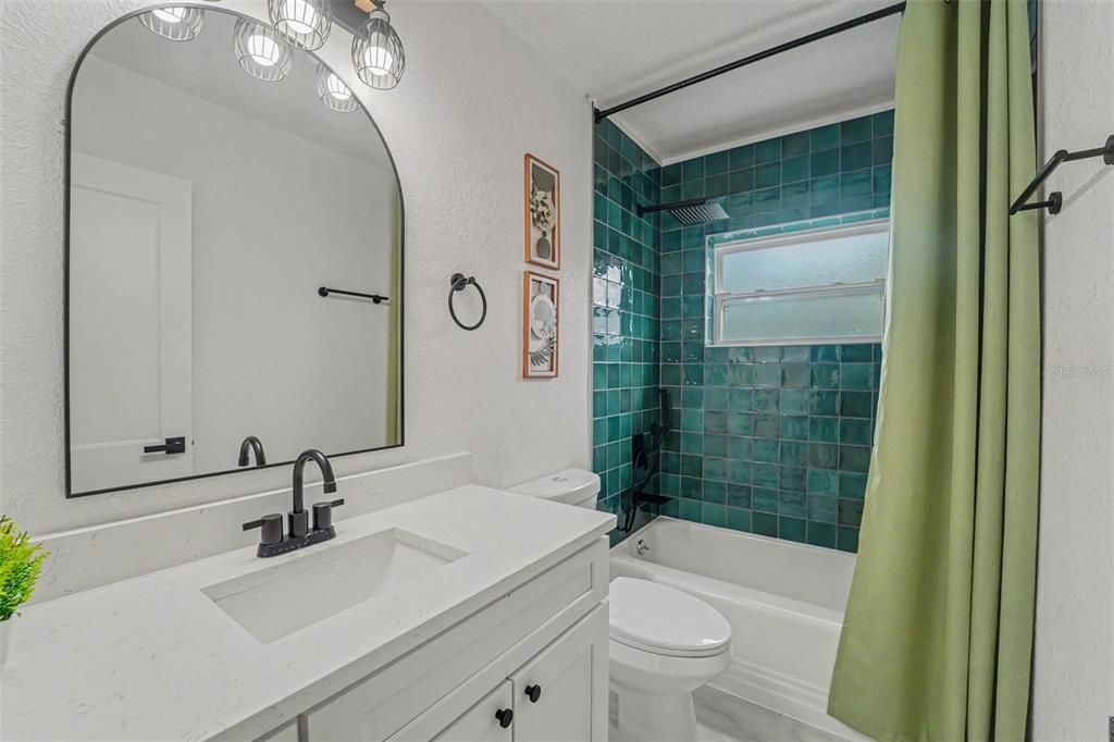For Sale: $475,000 (4 beds, 3 baths, 1901 Square Feet)