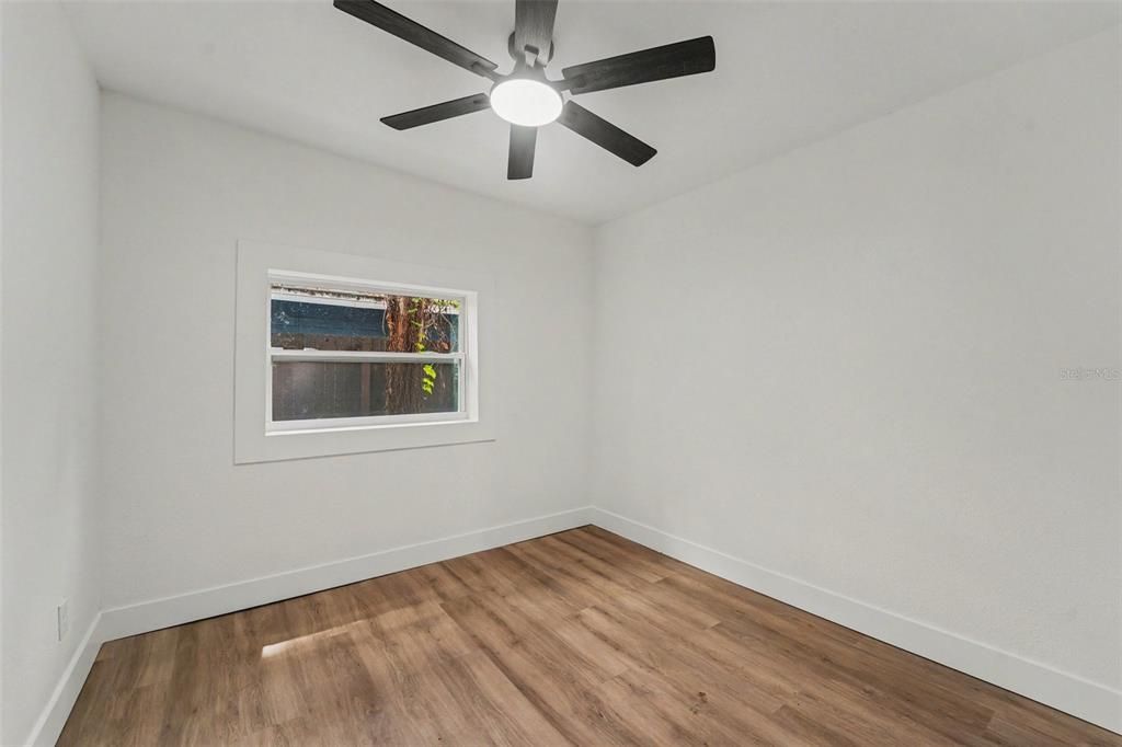 For Sale: $475,000 (4 beds, 3 baths, 1901 Square Feet)