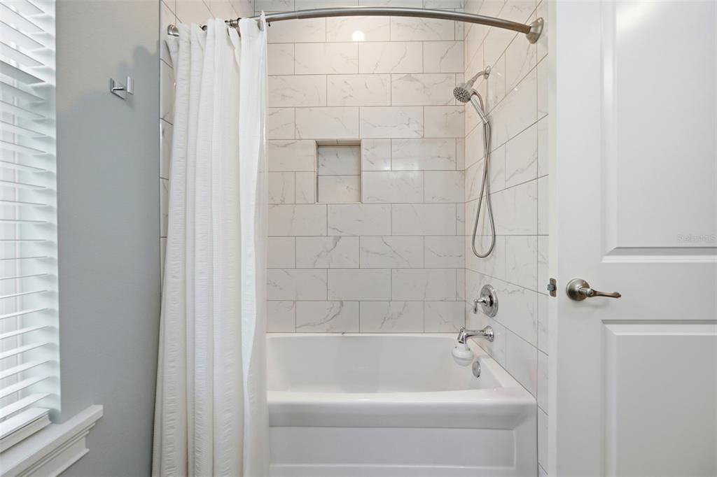 For Sale: $535,000 (4 beds, 2 baths, 2091 Square Feet)
