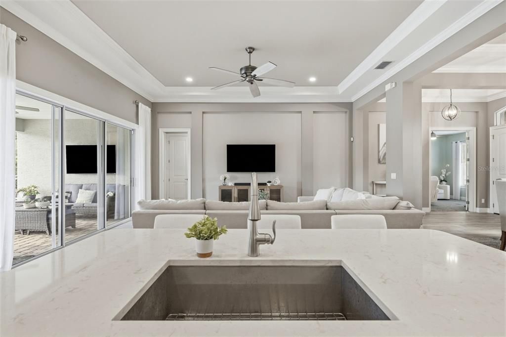 For Sale: $535,000 (4 beds, 2 baths, 2091 Square Feet)