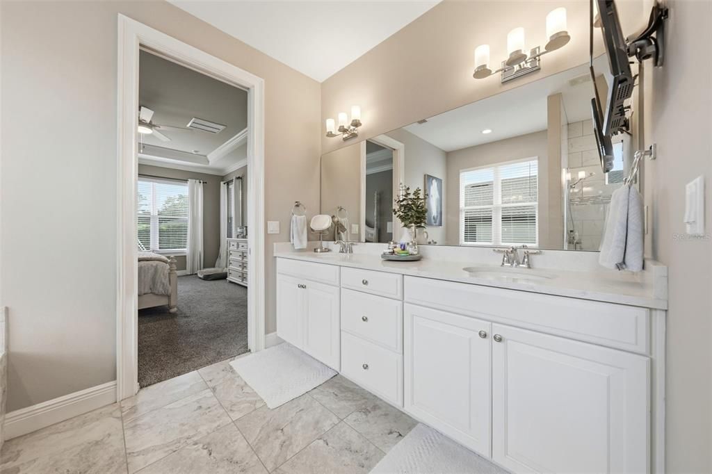 For Sale: $535,000 (4 beds, 2 baths, 2091 Square Feet)