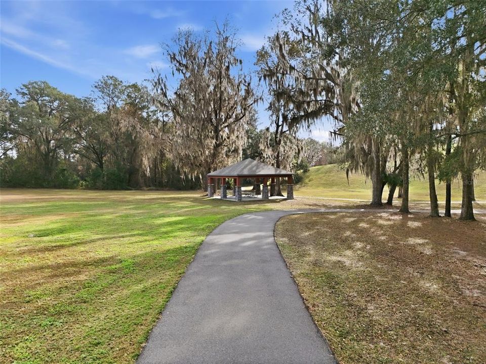 For Sale: $535,000 (4 beds, 2 baths, 2091 Square Feet)