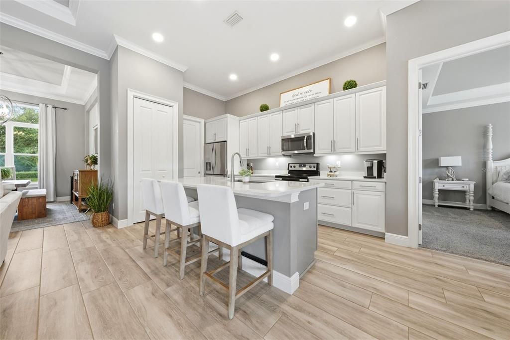 For Sale: $535,000 (4 beds, 2 baths, 2091 Square Feet)