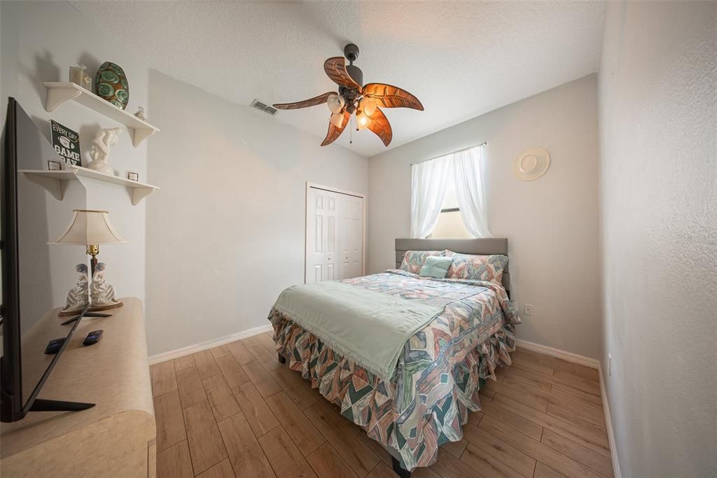 For Sale: $449,000 (4 beds, 2 baths, 2510 Square Feet)
