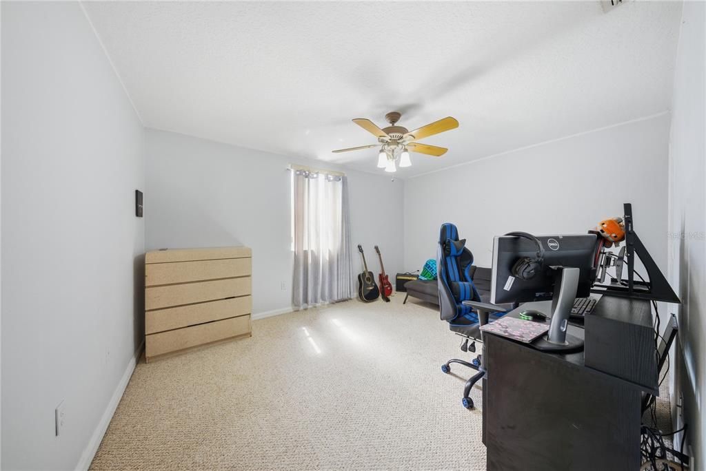 For Sale: $449,000 (4 beds, 2 baths, 2510 Square Feet)