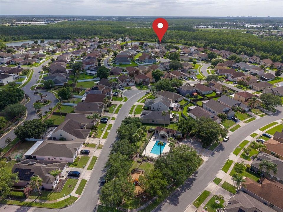For Sale: $449,000 (4 beds, 2 baths, 2510 Square Feet)