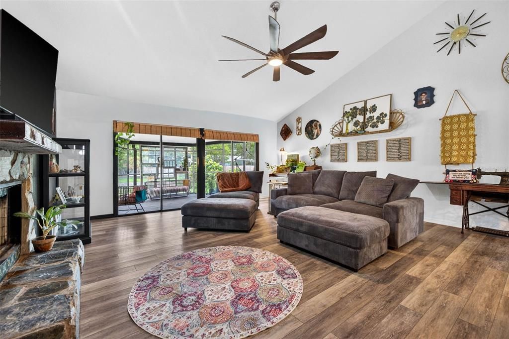 For Sale: $750,000 (4 beds, 3 baths, 2130 Square Feet)