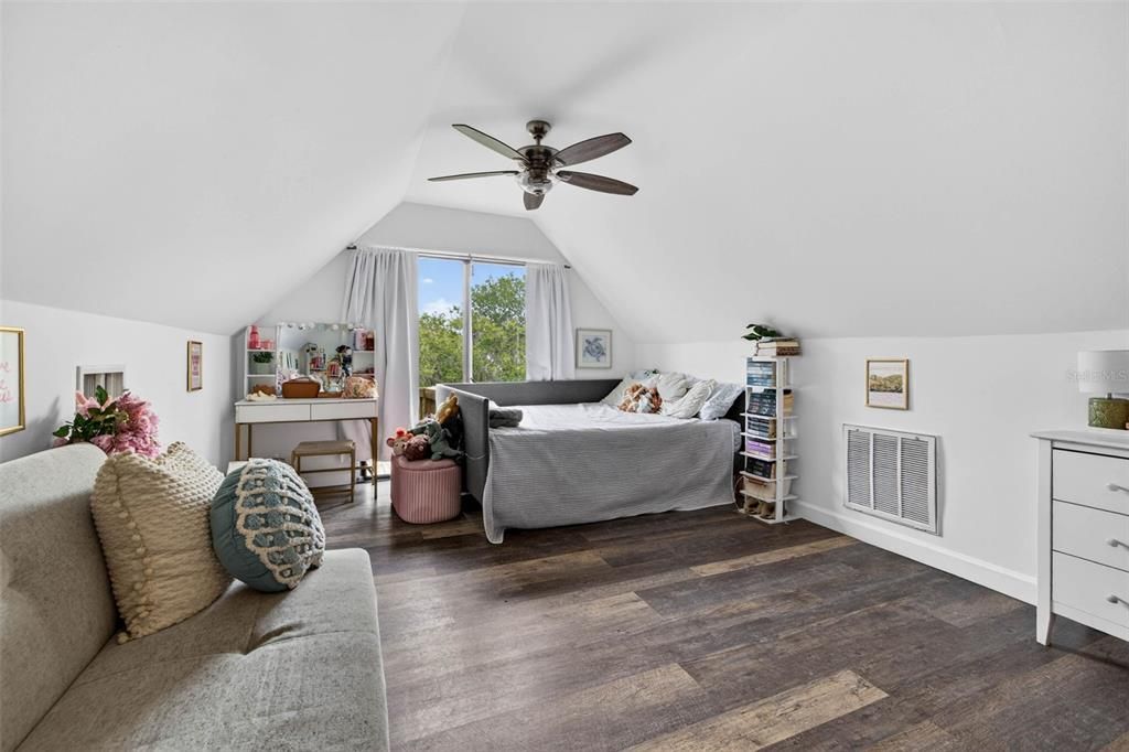 For Sale: $750,000 (4 beds, 3 baths, 2130 Square Feet)