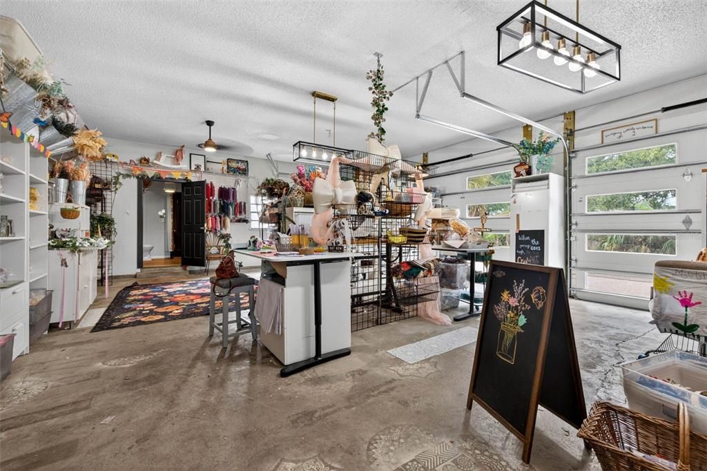 For Sale: $750,000 (4 beds, 3 baths, 2130 Square Feet)