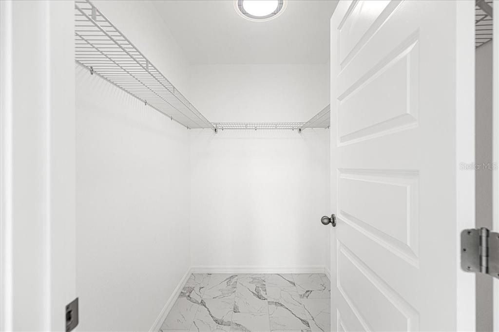На продажу: $329,900 (3 спален, 2 ванн, 1778 Квадратных фут)