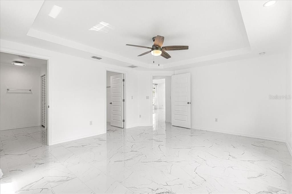 На продажу: $329,900 (3 спален, 2 ванн, 1778 Квадратных фут)