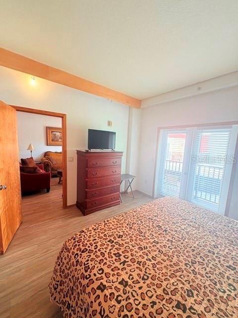 For Rent: $1,450 (1 beds, 1 baths, 670 Square Feet)