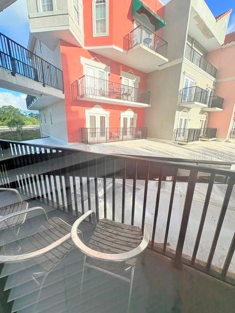 For Rent: $1,450 (1 beds, 1 baths, 670 Square Feet)