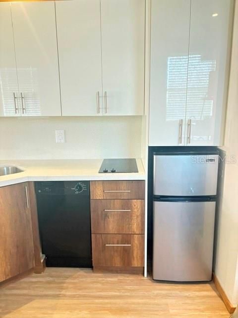 For Rent: $1,450 (1 beds, 1 baths, 670 Square Feet)