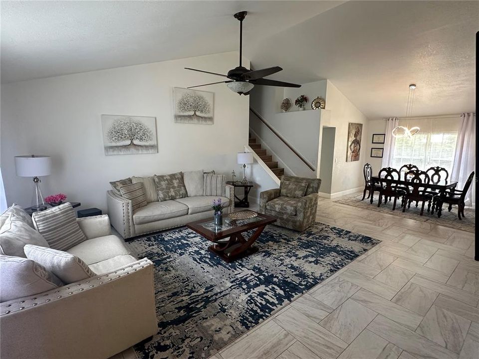 For Rent: $2,295 (4 beds, 2 baths, 2180 Square Feet)
