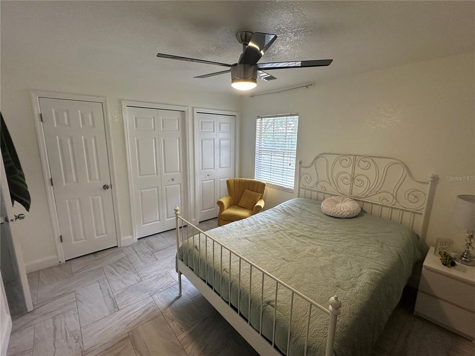 For Rent: $2,295 (4 beds, 2 baths, 2180 Square Feet)