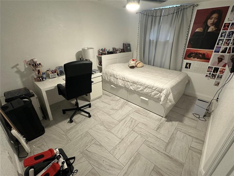 For Rent: $2,295 (4 beds, 2 baths, 2180 Square Feet)