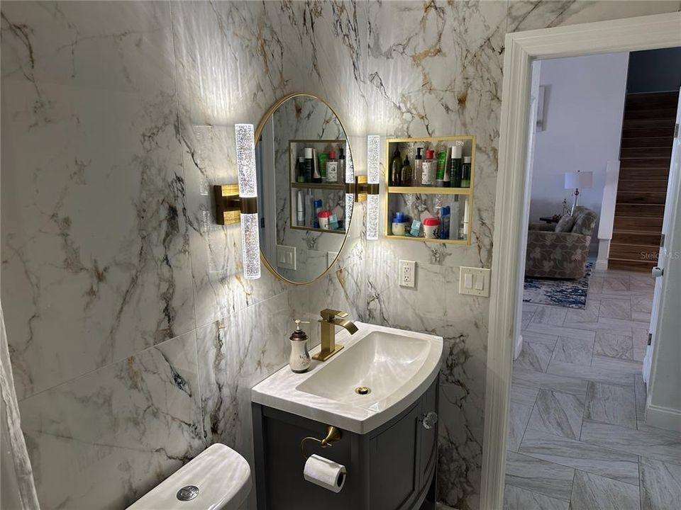 For Rent: $2,295 (4 beds, 2 baths, 2180 Square Feet)