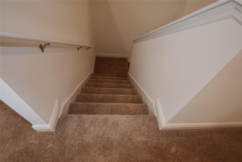 For Rent: $2,600 (4 beds, 2 baths, 1968 Square Feet)