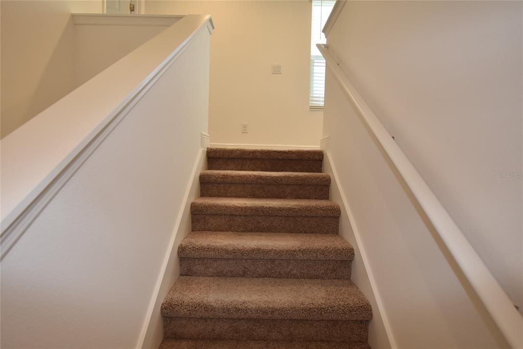 For Rent: $2,600 (4 beds, 2 baths, 1968 Square Feet)