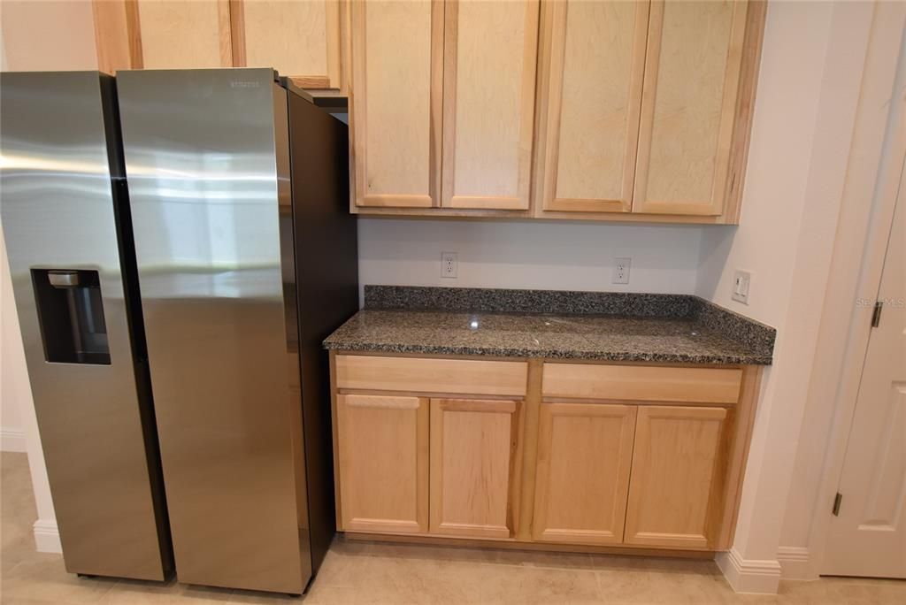 For Rent: $2,600 (4 beds, 2 baths, 1968 Square Feet)