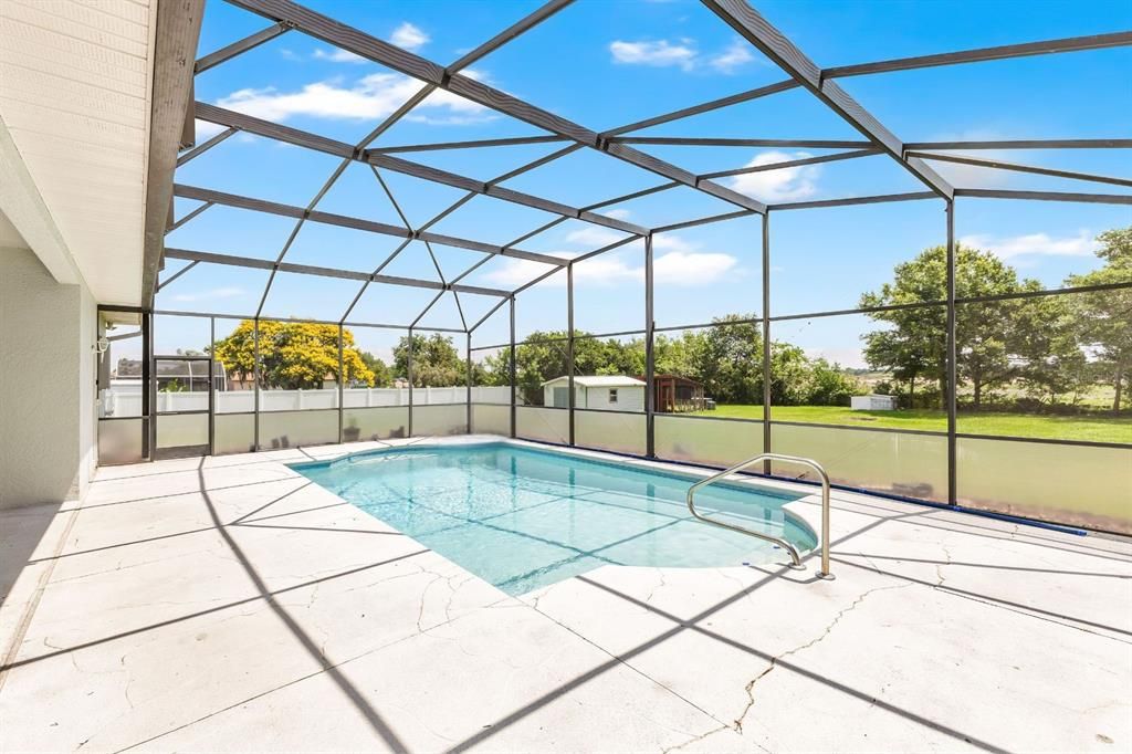 For Sale: $575,000 (4 beds, 3 baths, 2614 Square Feet)