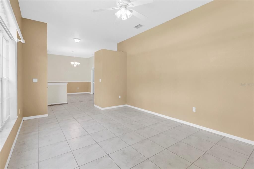 For Sale: $575,000 (4 beds, 3 baths, 2614 Square Feet)