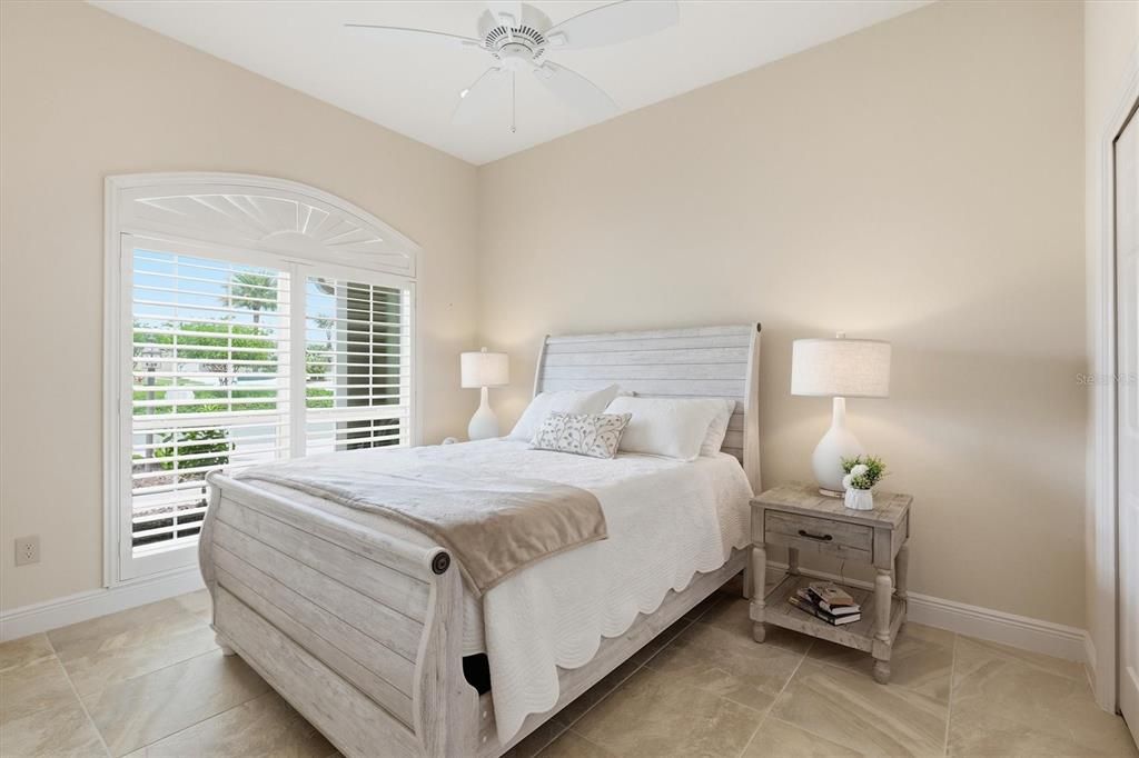 For Sale: $539,900 (3 beds, 2 baths, 2034 Square Feet)