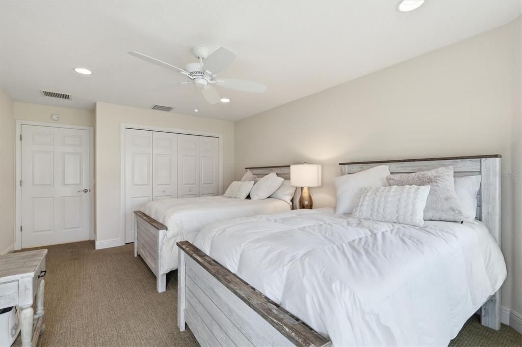 For Sale: $539,900 (3 beds, 2 baths, 2034 Square Feet)