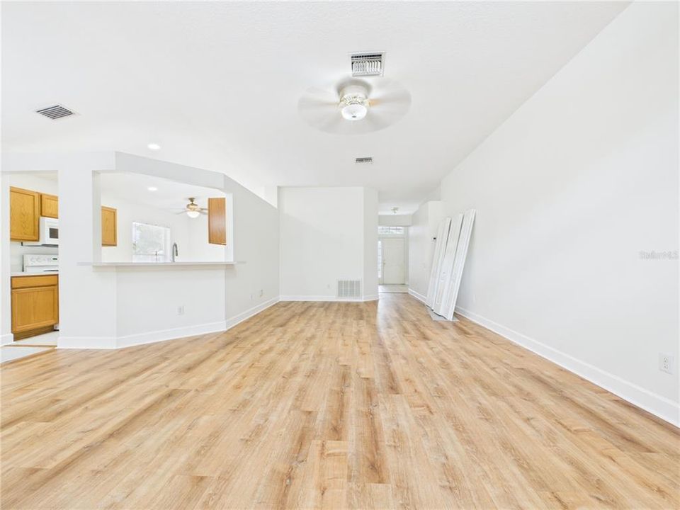 В аренду: $2,500 (3 спален, 2 ванн, 1525 Квадратных фут)