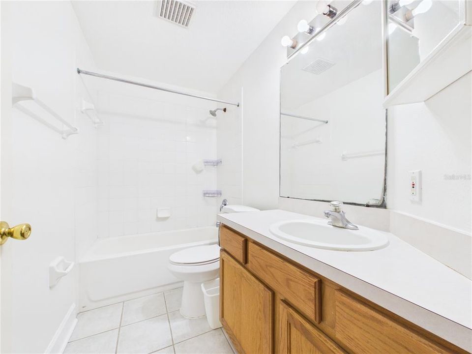 В аренду: $2,500 (3 спален, 2 ванн, 1525 Квадратных фут)