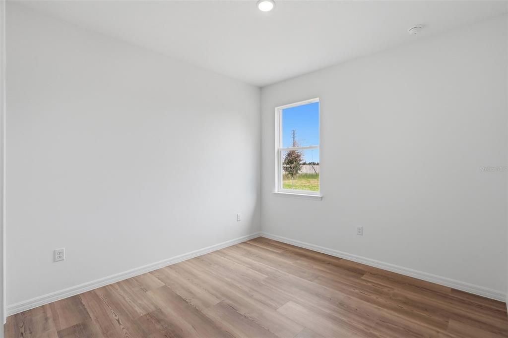 For Sale: $279,000 (3 beds, 2 baths, 1543 Square Feet)