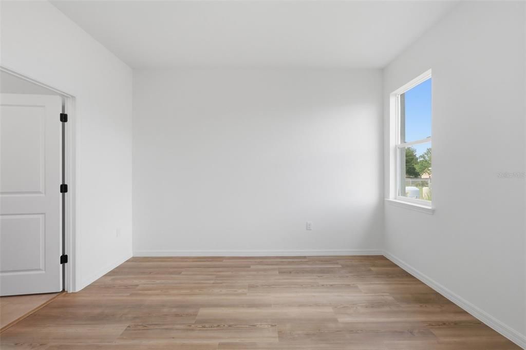 For Sale: $279,000 (3 beds, 2 baths, 1543 Square Feet)