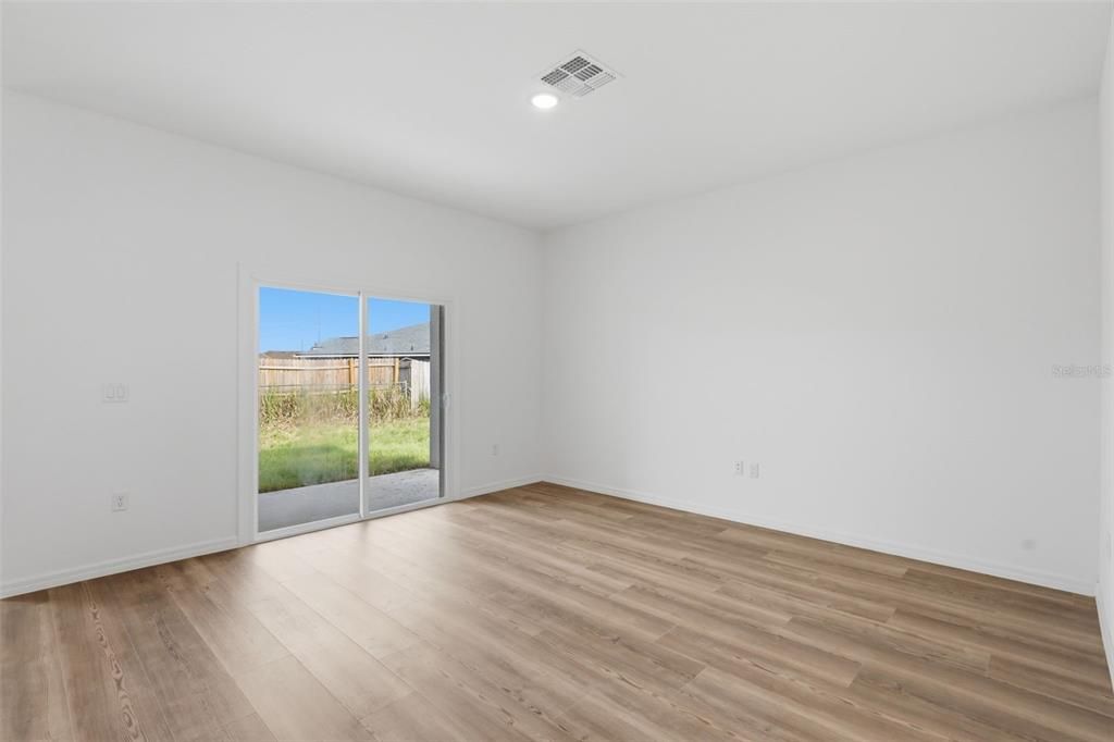 For Sale: $279,000 (3 beds, 2 baths, 1543 Square Feet)