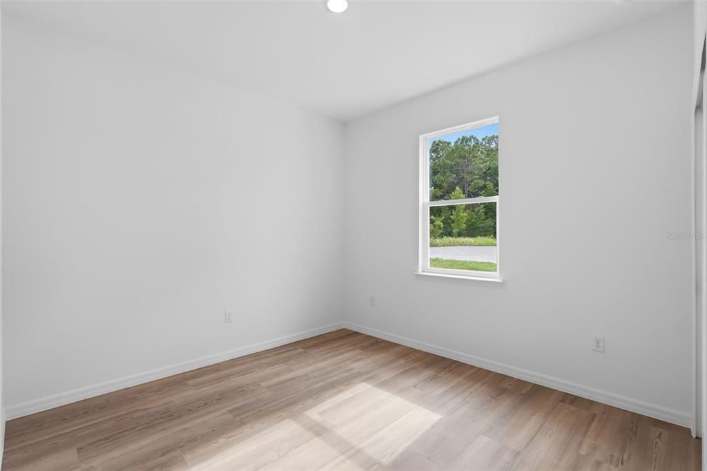 For Sale: $279,000 (3 beds, 2 baths, 1543 Square Feet)