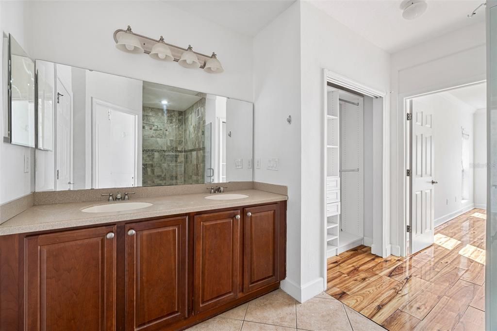 В аренду: $2,950 (3 спален, 2 ванн, 2085 Квадратных фут)