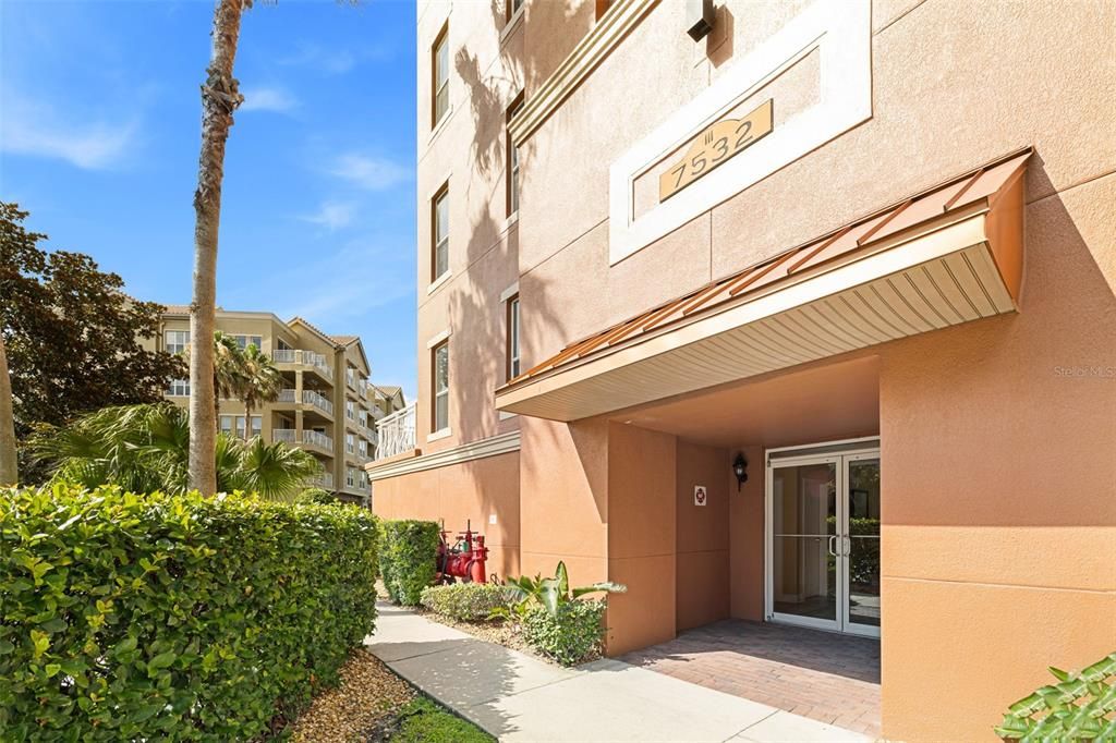 В аренду: $2,950 (3 спален, 2 ванн, 2085 Квадратных фут)