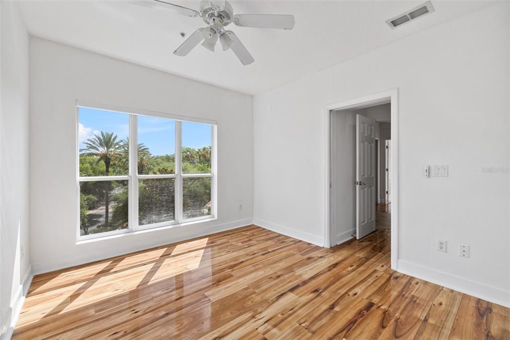 В аренду: $2,950 (3 спален, 2 ванн, 2085 Квадратных фут)