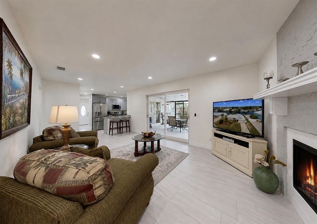 For Sale: $475,000 (3 beds, 2 baths, 1442 Square Feet)