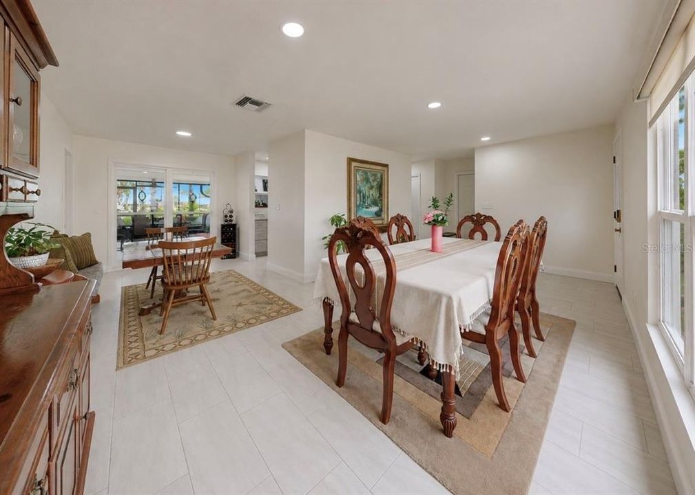For Sale: $475,000 (3 beds, 2 baths, 1442 Square Feet)