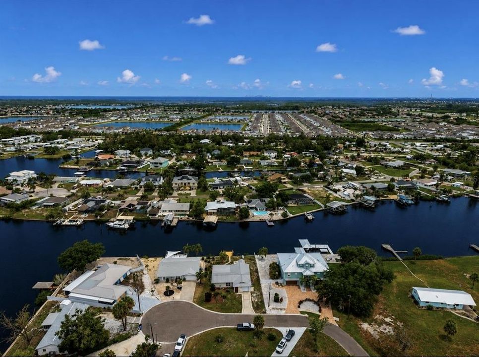 For Sale: $475,000 (3 beds, 2 baths, 1442 Square Feet)