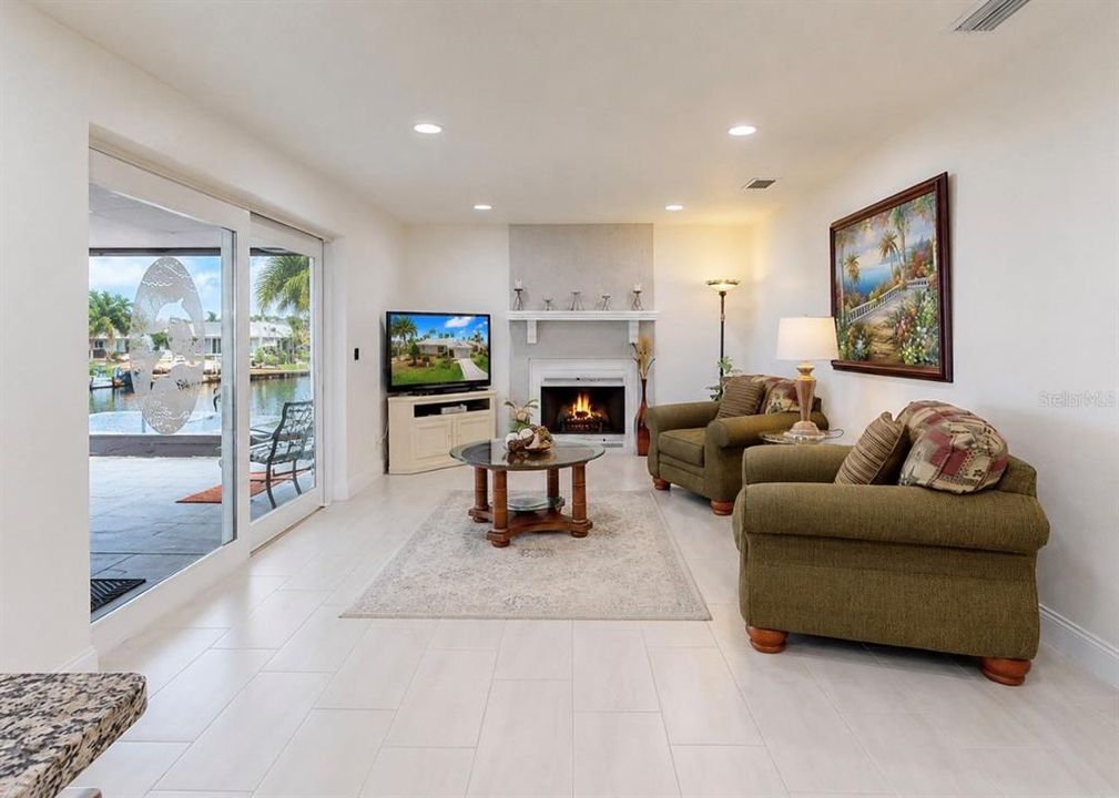 For Sale: $475,000 (3 beds, 2 baths, 1442 Square Feet)