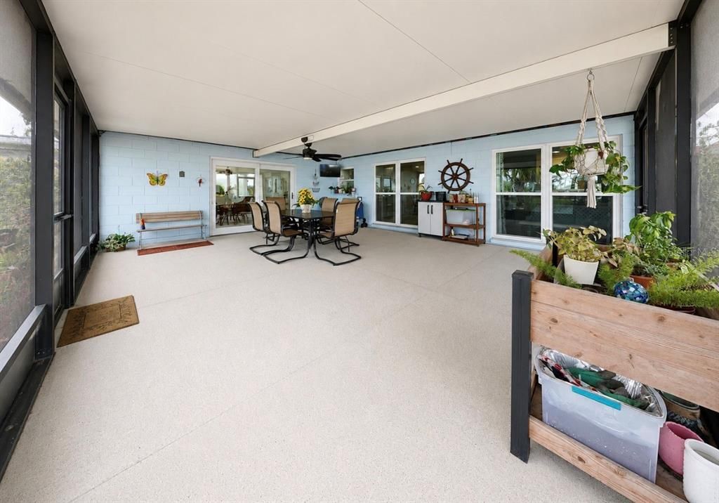 For Sale: $475,000 (3 beds, 2 baths, 1442 Square Feet)