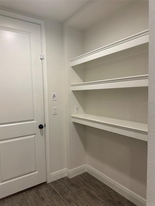 For Sale: $320,000 (3 beds, 2 baths, 2307 Square Feet)